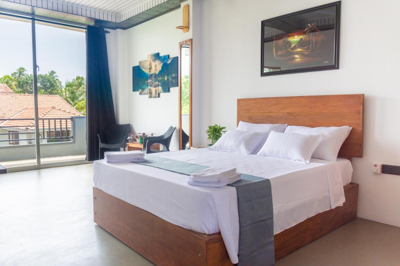 Western Sky Negombo Exterior photo